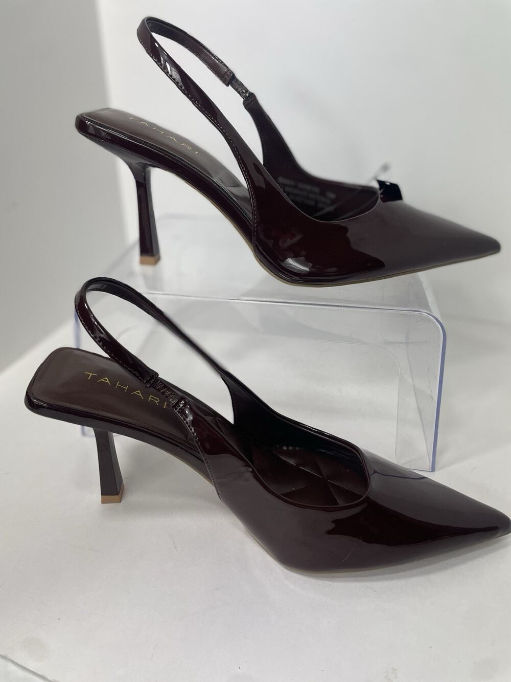 TAHARI Isania Brown Patent Pointed Toe Slingback Heels Women's Size 10 NWT NEW